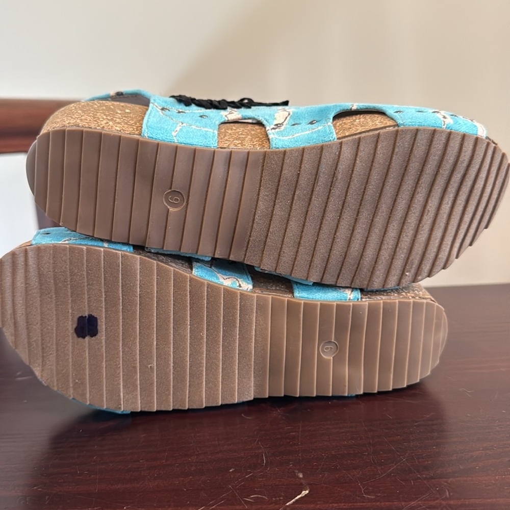 Crazy Train Turquoise stone fringe wedge platform faux suede sandals 9 - Picture 11 of 14